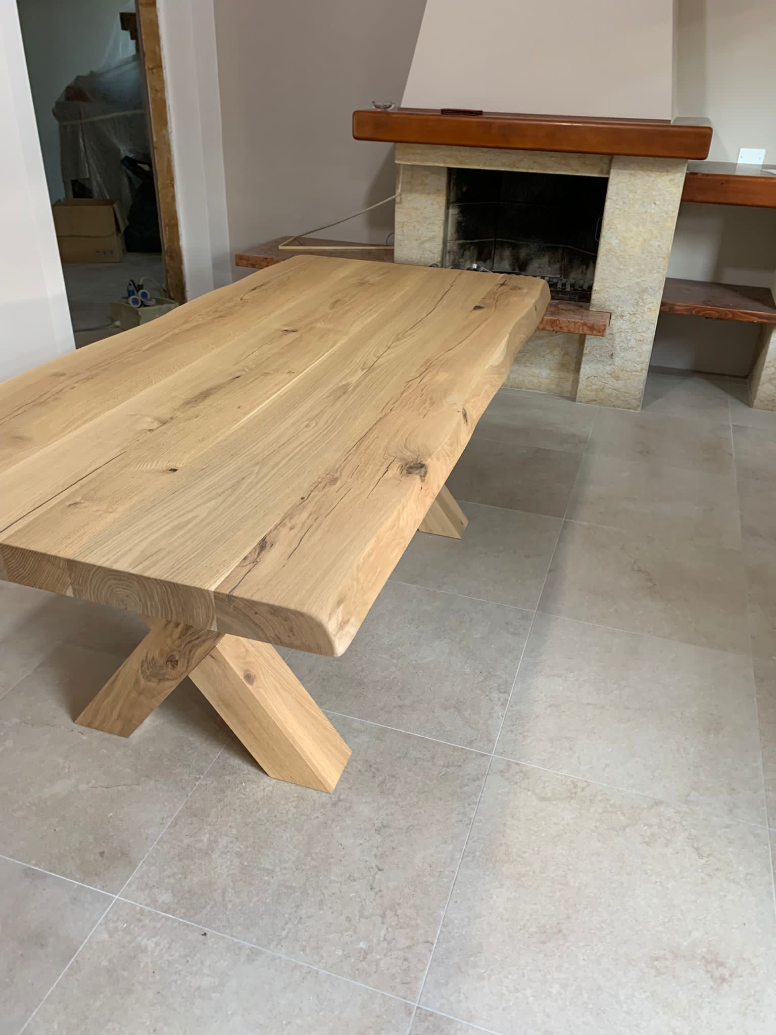 tavolo legno chiaro